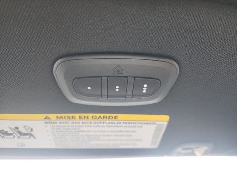 New 2026 Chrysler Pacifica Limited w/ S Appearance Package image 12