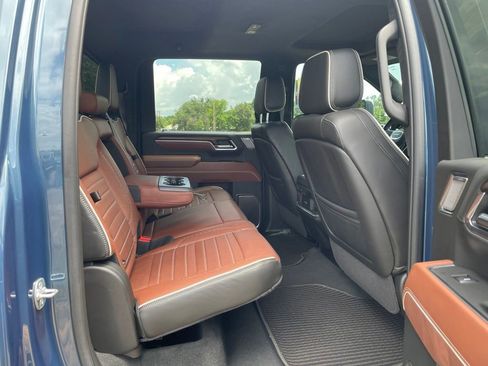 Used 2025 GMC Sierra 2500 Denali Ultimate AWD/4WD image 32