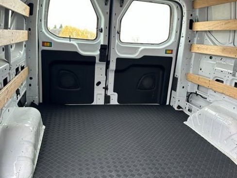 Used 2023 Ford Transit 250 Low Roof AWD w/ Exterior Upgrade Package image 15