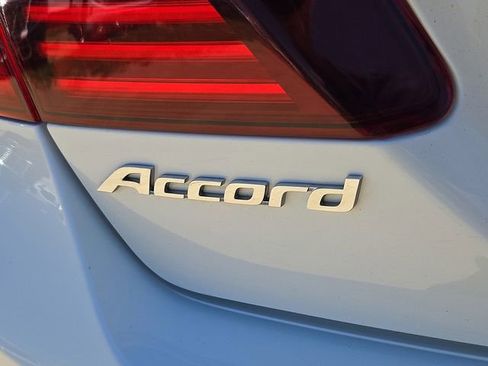 Used 2017 Honda Accord LX image 30