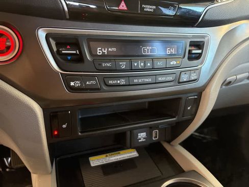 Used 2022 Honda Pilot Special Edition image 21