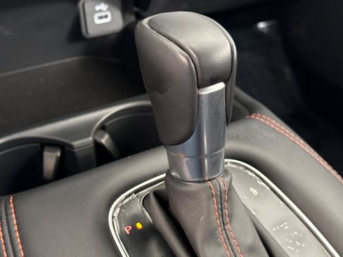 Used 2025 Honda HR-V Sport image 16