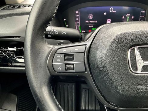 Used 2025 Honda Accord EX-L image 12