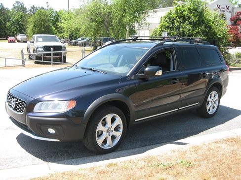Used 2016 Volvo XC70 T5 Premier w/ Proximity Package image 3