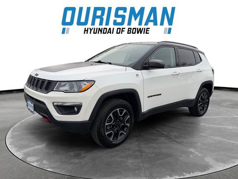 Used 2019 Jeep Compass Trailhawk w/ Cold Weather Group image 2