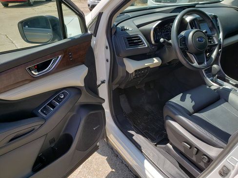 Used 2022 Subaru Ascent Touring AWD/4WD image 11