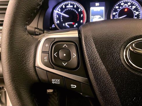 Used 2017 Toyota Camry XLE w/ Moonroof Package image 17