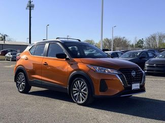 Used 2023 Nissan Kicks SV video 1