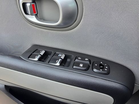Used 2018 Kia Soul FWD image 16