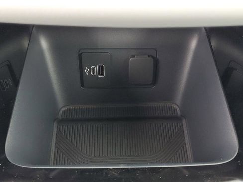 New 2026 Ford Explorer Platinum w/ LUX Leather Package image 30