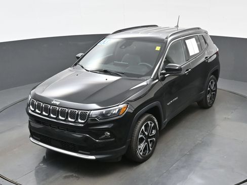 Used 2023 Jeep Compass Limited AWD/4WD image 32
