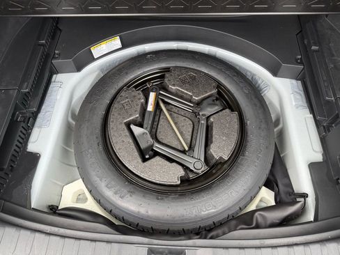 Used 2024 Toyota RAV4 XLE image 26