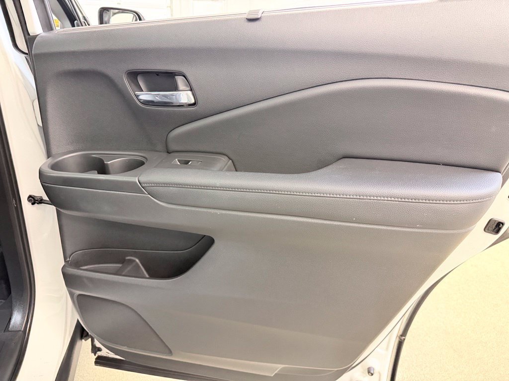 Used 2020 Honda Pilot Elite image 42