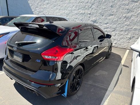 Used 2017 Ford Focus RS AWD/4WD image 2