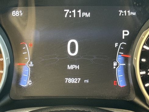 Used 2018 Jeep Compass Latitude w/ Popular Equipment Group AWD/4WD image 19