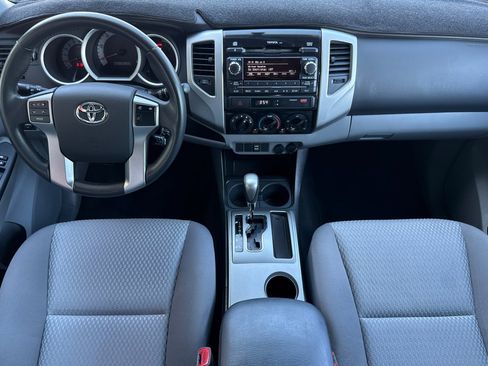 Used 2012 Toyota Tacoma PreRunner w/ SR5 Pkg RWD image 16