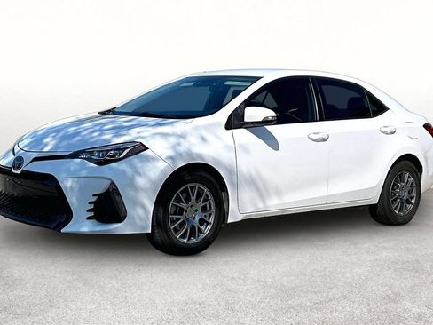 Used 2018 Toyota Corolla SE FWD image 5