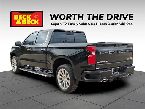 Used 2021 Chevrolet Silverado 1500 High Country w/ Technology Package image 3