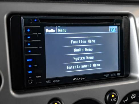 Used 2010 Toyota FJ Cruiser 2WD w/ Convenience Pkg image 24