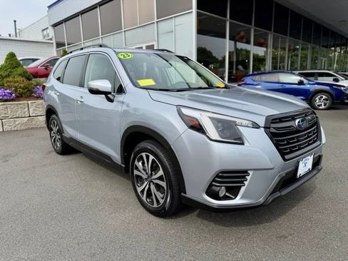 Used 2023 Subaru Forester Limited AWD/4WD image 1