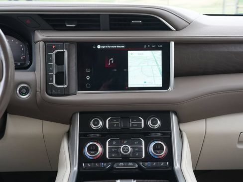 Used 2023 GMC Yukon XL Denali w/ Denali Reserve Package AWD/4WD image 21