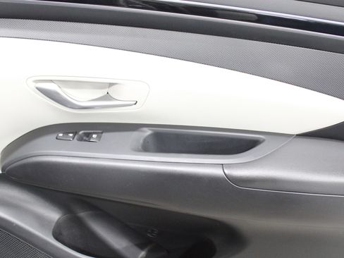 Used 2023 Hyundai Tucson Blue image 28