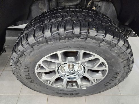 Used 2022 Ford F250 XL w/ STX Appearance Package image 3