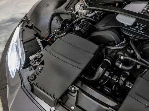 Used 2023 Aston Martin V12 Vantage RWD image 97