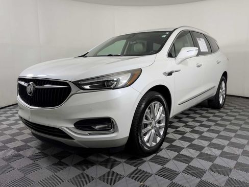 Used 2018 Buick Enclave Premium w/ Trailering Package FWD image 3