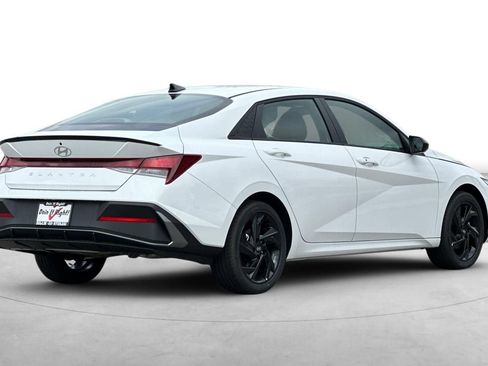 Certified 2026 Hyundai Elantra Sport FWD image 8