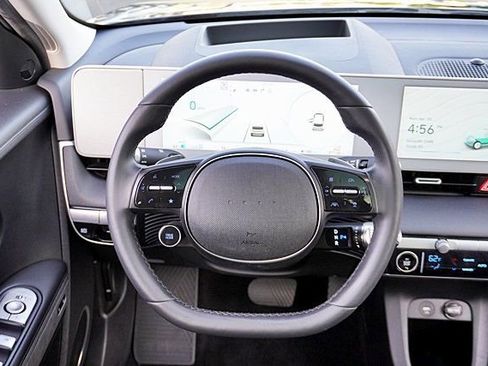 Certified 2024 Hyundai Ioniq 5 Limited RWD image 22