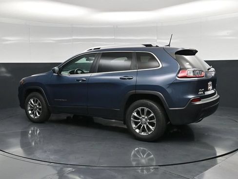 Used 2020 Jeep Cherokee Latitude Plus w/ Cold Weather Group AWD/4WD image 10