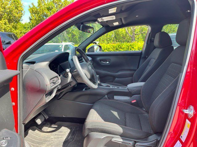 Used 2025 Honda HR-V Sport image 7