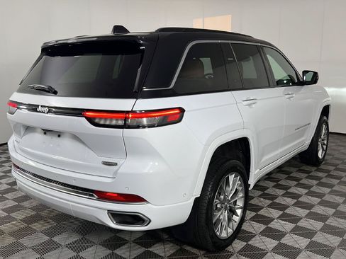 Used 2025 Jeep Grand Cherokee Summit w/ MOPAR Finishing Package AWD/4WD image 19