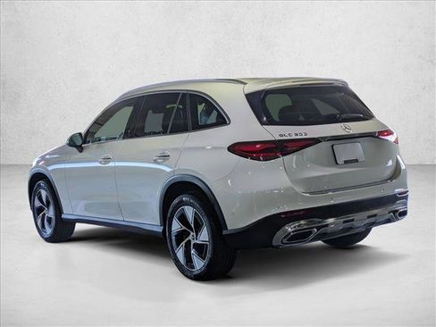 Used 2023 Mercedes-Benz GLC 300 image 8