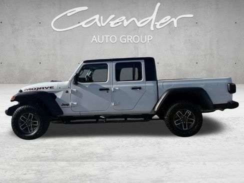Used 2024 Jeep Gladiator Mojave w/ Convenience Group AWD/4WD image 13