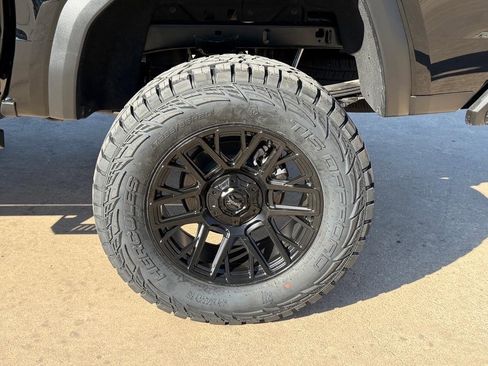 New 2025 GMC Canyon Elevation w/ Convenience Package image 12