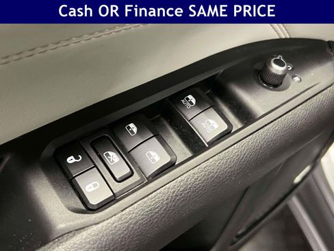 Certified 2023 Jeep Compass Limited w/ Sun and Sound Group AWD/4WD image 16