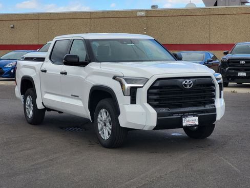 New 2026 Toyota Tundra SR5 w/ SR5 Convenience Package AWD/4WD image 18