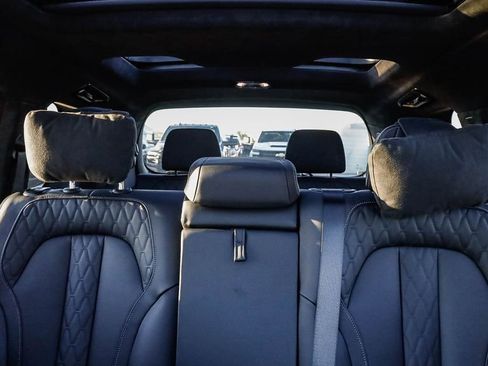 Used 2026 BMW X7 M60i image 28