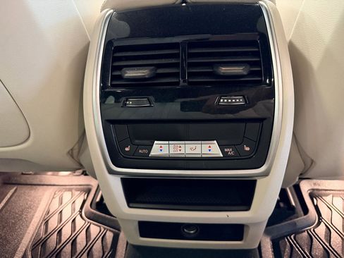 Used 2021 BMW X5 sDrive40i w/ Premium Package RWD image 36