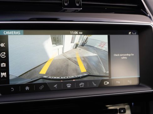 Used 2017 Jaguar F-PACE S image 20