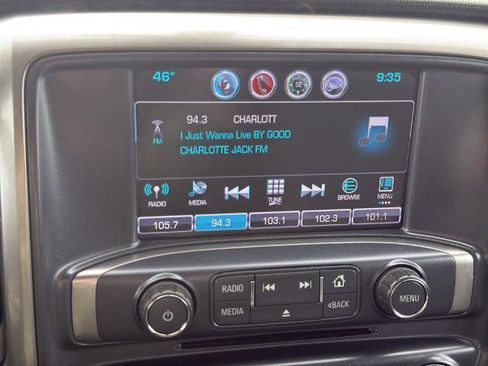 Used 2018 Chevrolet Silverado 1500 LT AWD/4WD image 21