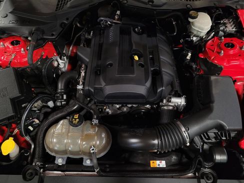 Used 2017 Ford Mustang Coupe RWD image 30