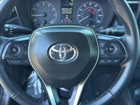 Certified 2025 Toyota Corolla SE image 15