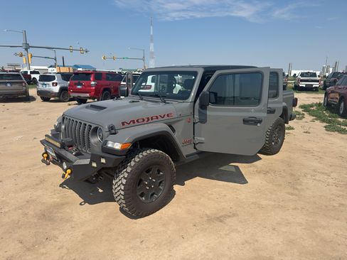 Used 2022 Jeep Gladiator Mojave w/ Cold Weather Group AWD/4WD image 21