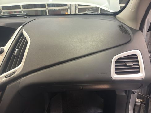 Used 2017 GMC Terrain SLE image 22