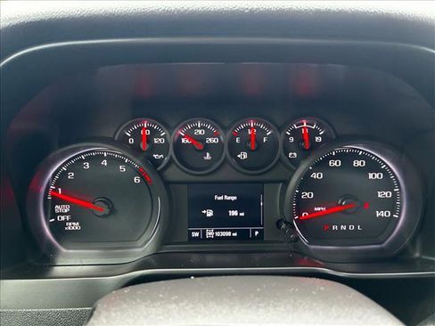 Used 2022 Chevrolet Silverado 1500 Custom image 9