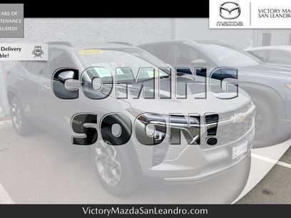 Used 2025 Chevrolet Trax LT