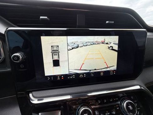 Used 2024 GMC Sierra 1500 AT4 w/ Technology Package image 19